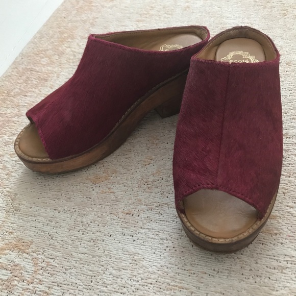 Ecoté Burgundy Calf Hair Wooden Sandals - Picture 1 of 8
